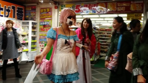 Halloween in Tokyo - Shanes New Friends